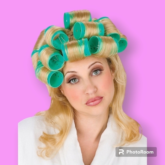 Blonde Housewife Rollers Wavy Hair Synthetic Wig - Picture 1 of 6